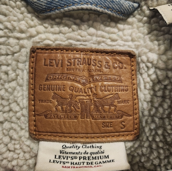 Levi's Sherpa Jean Jacket - Picture 2 of 4